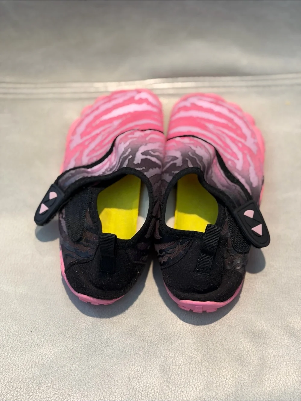 Kids Pink Gradient Water Shoes Easy On/Off - Size 1.5 US